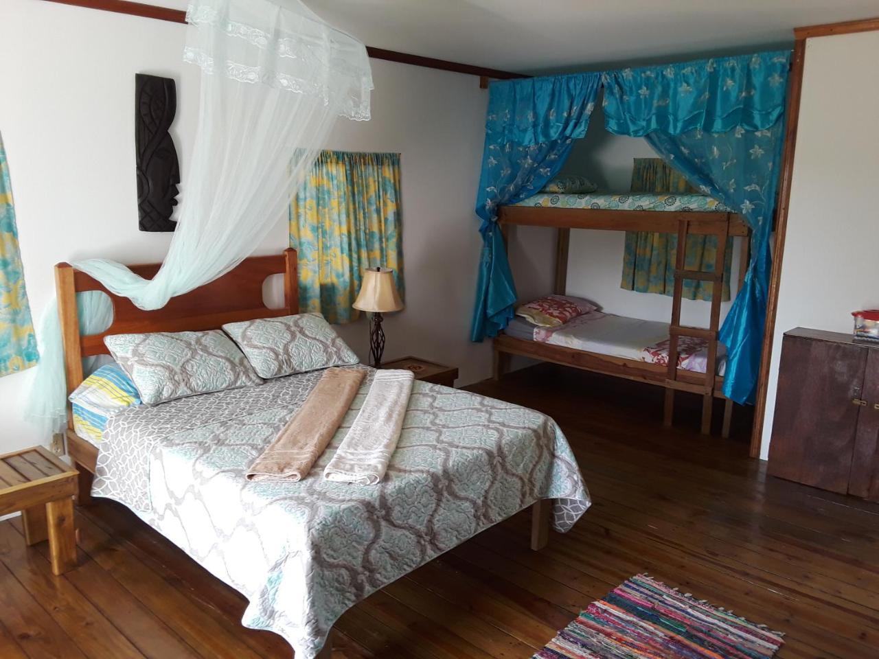 Hidden Haven Hostel Unitedville Εξωτερικό φωτογραφία