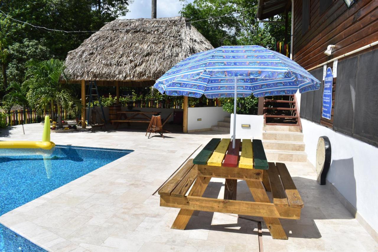 Hidden Haven Hostel Unitedville Εξωτερικό φωτογραφία