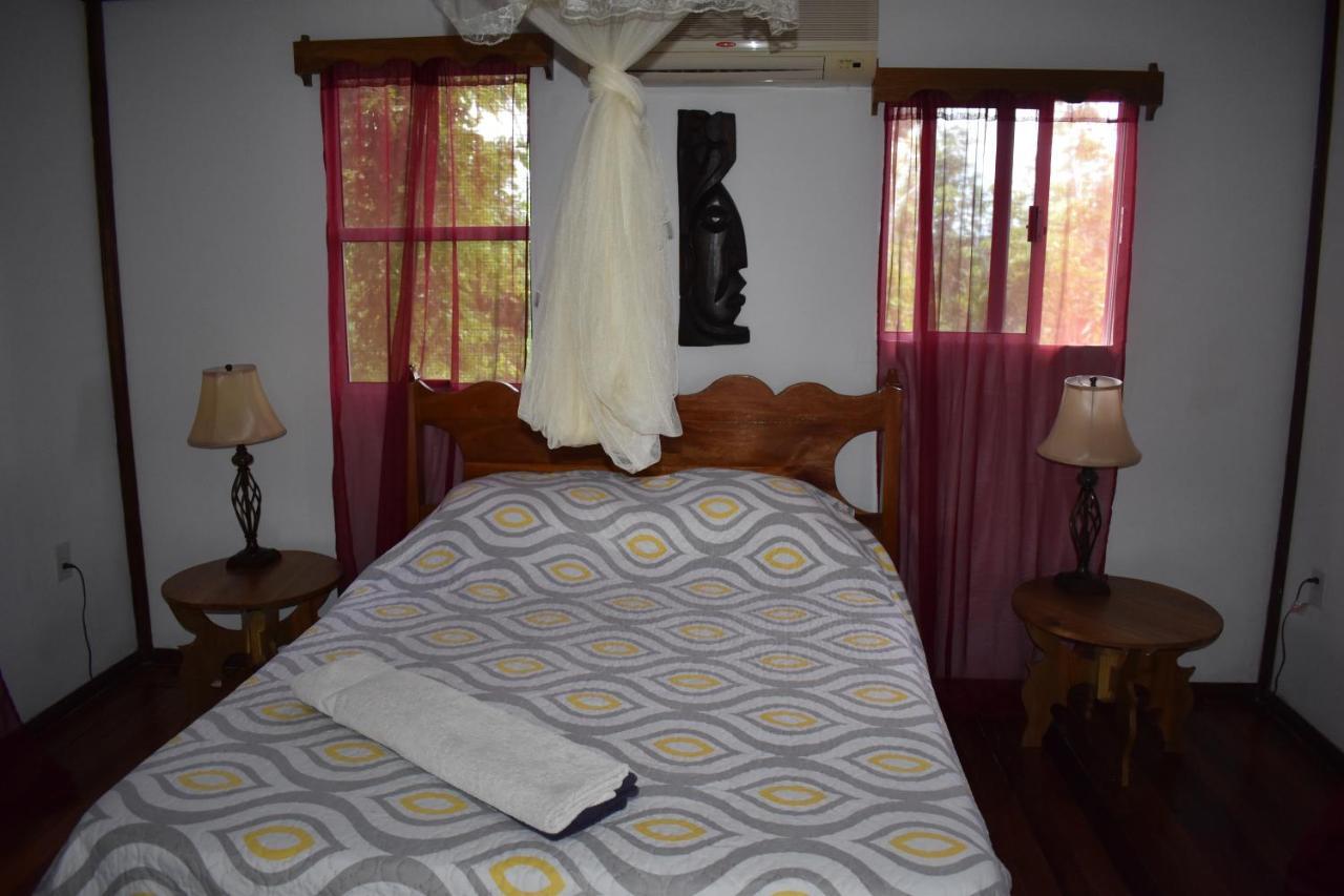 Hidden Haven Hostel Unitedville Εξωτερικό φωτογραφία